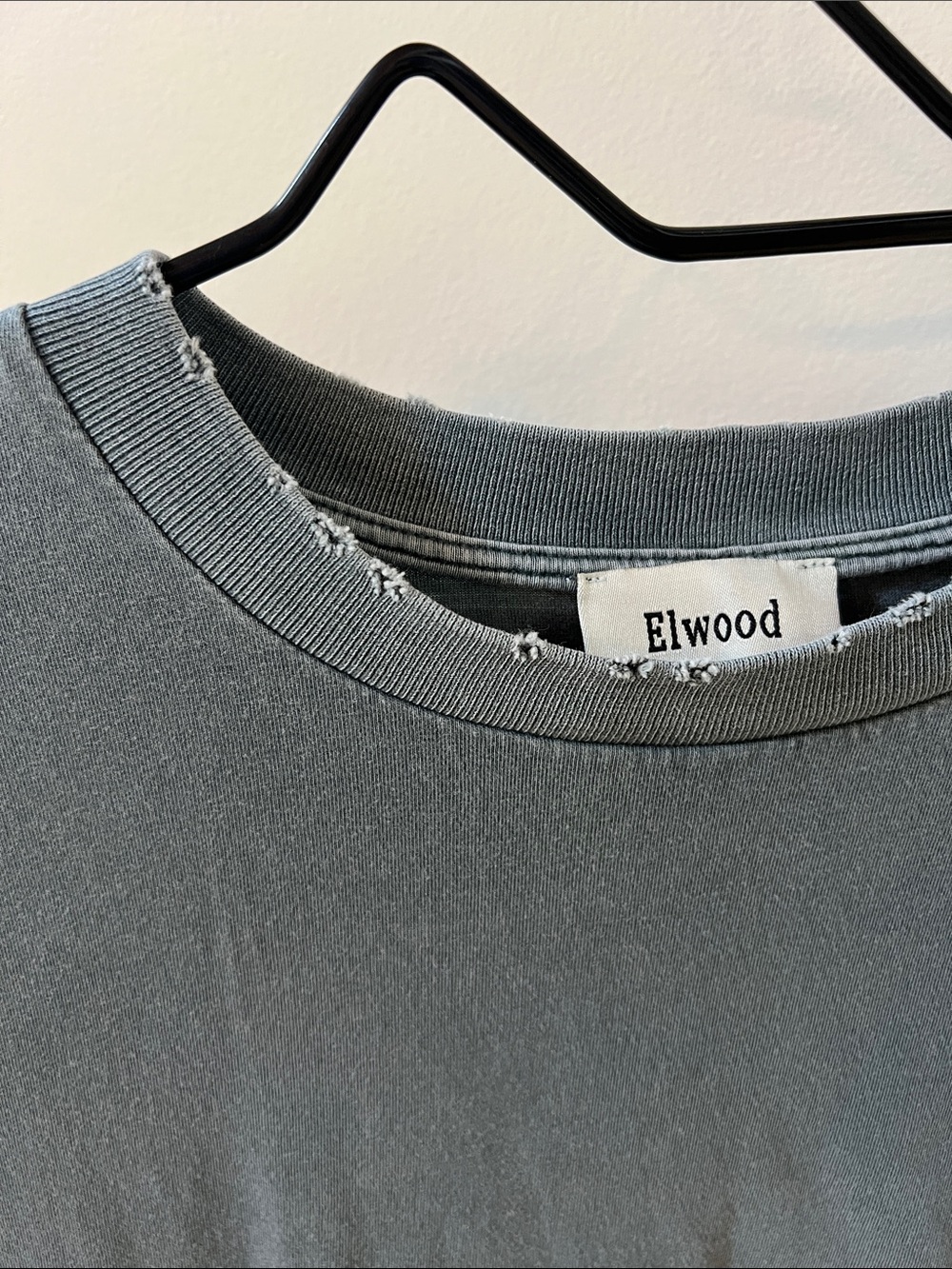 Elwood distressed T shirt